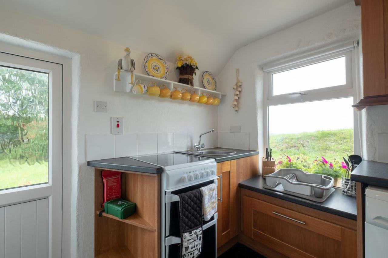 Yellow Cottage, Doolin Knockfin Cross Roads Экстерьер фото